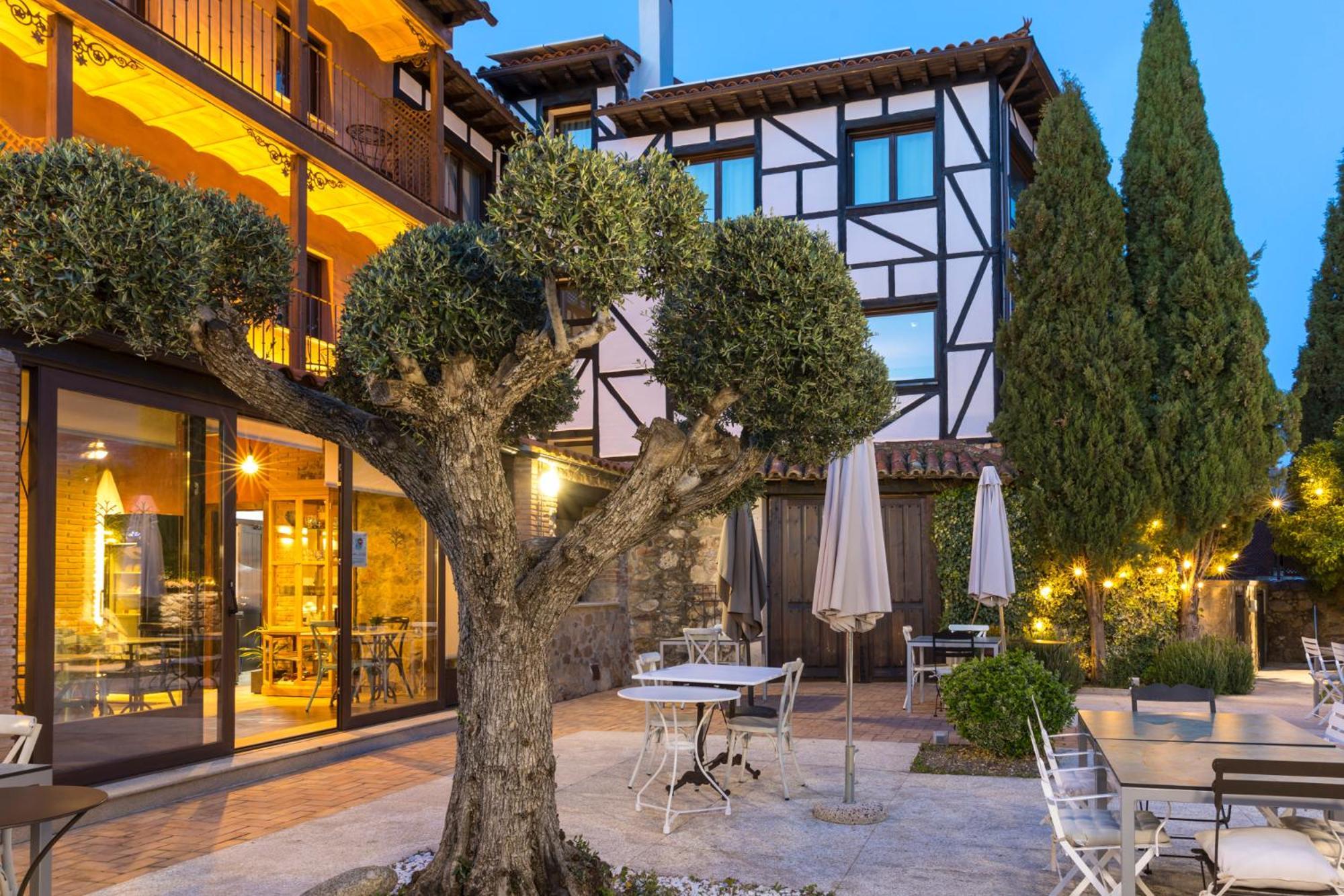 Aura Del Jerte Hotel Exterior photo